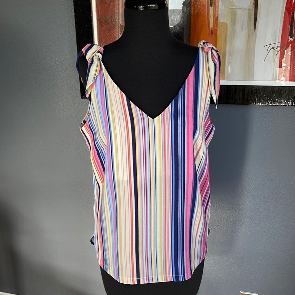 MB stripe crepe V neck faux shoulder tie tank. Small.